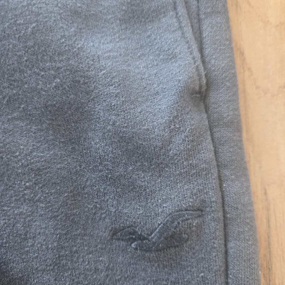 Hollister Jogger Sweatpants - Picture 2 of 4
